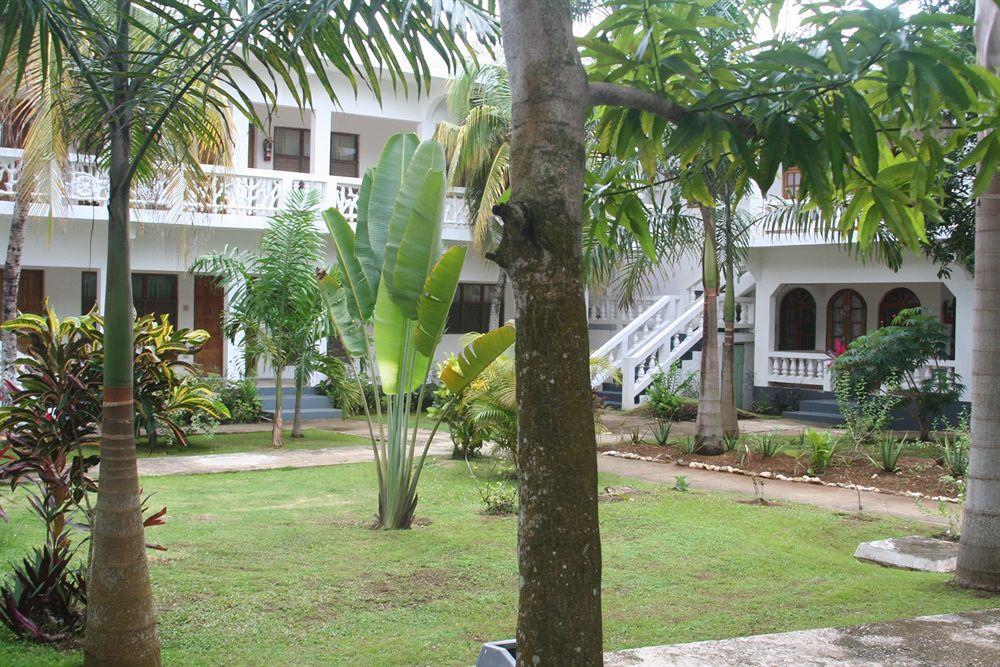 Pure Oasis Resort Negril Exteriör bild