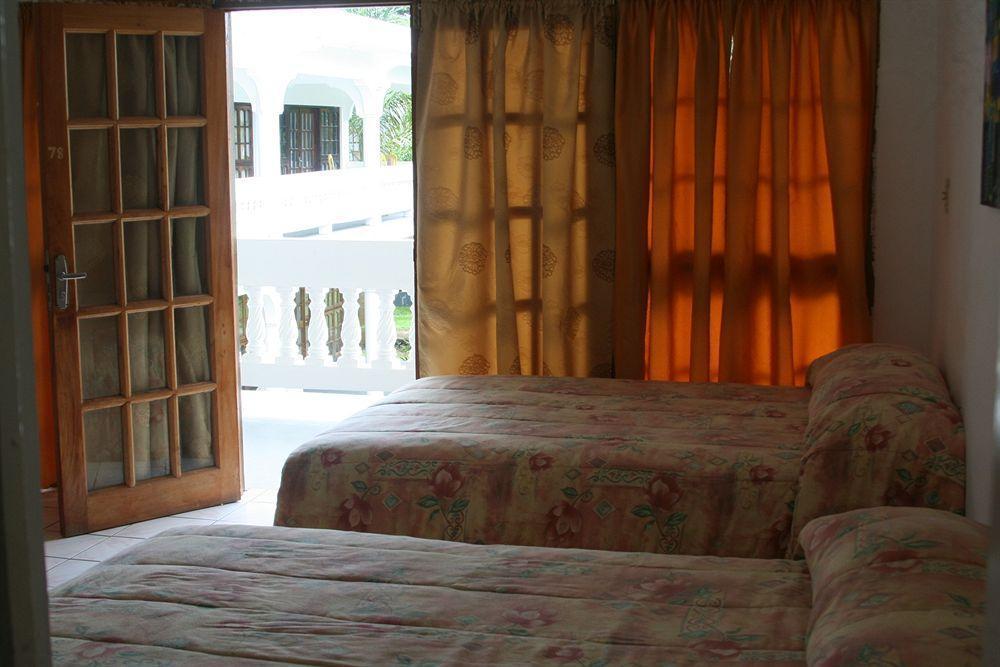 Pure Oasis Resort Negril Exteriör bild